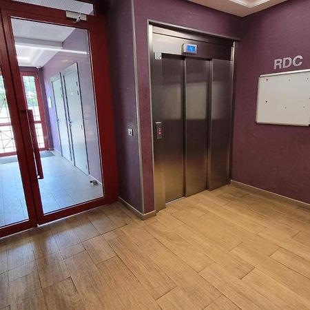 Flat For 6 Persons 10 Minutes From Cdg Airport Daire Le Blanc-Mesnil Dış mekan fotoğraf